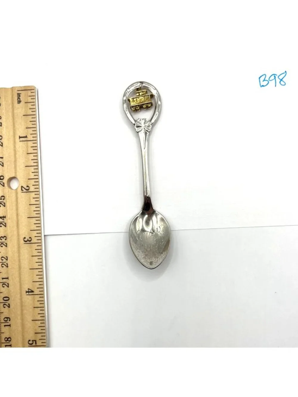 Amish Country Souvenir Spoon With Gold Train Charm & Clover Detail Collectible